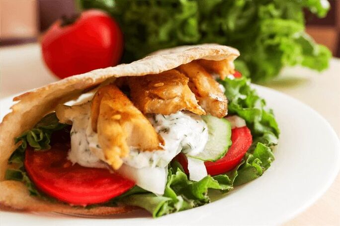 pie with vegetables and chicken breast