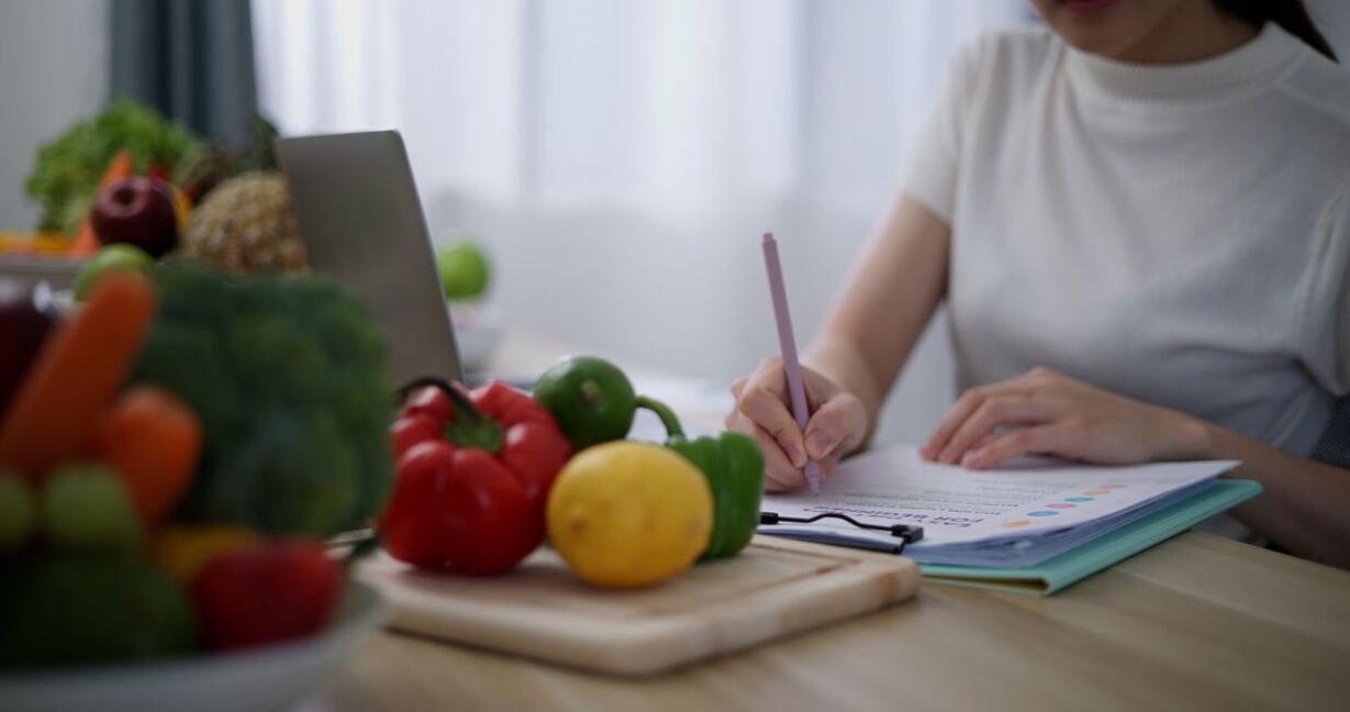 Maintenance of a losing diary of weight